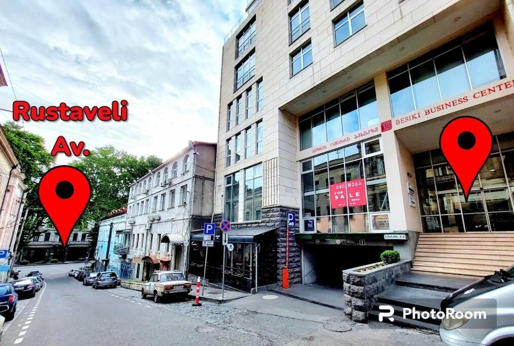 City Center 2Bdr Apartment Near Rustaveli Av. ティビリシ エクステリア 写真