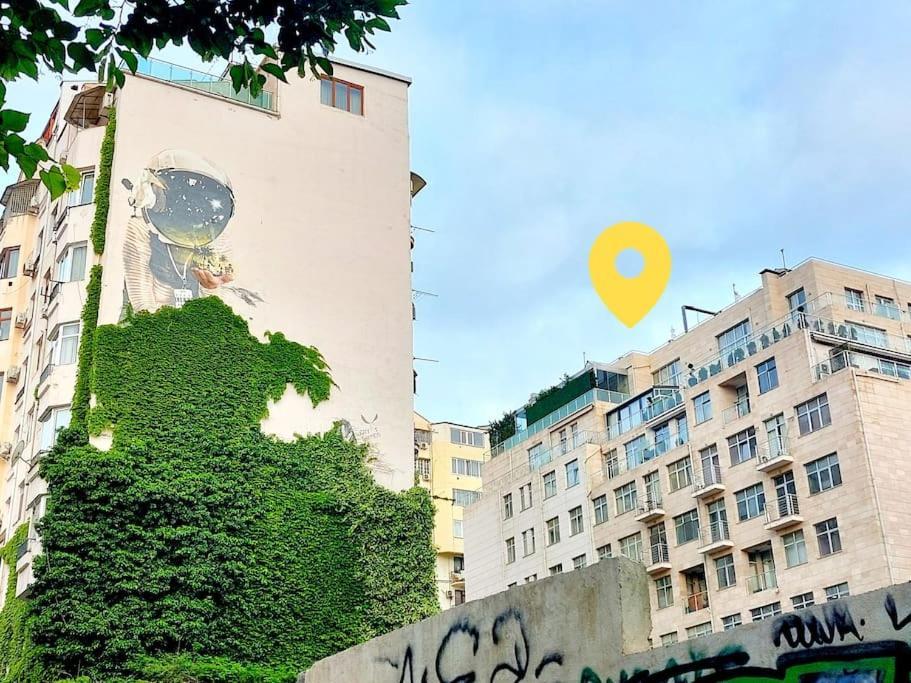 City Center 2Bdr Apartment Near Rustaveli Av. ティビリシ エクステリア 写真