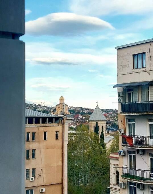 City Center 2Bdr Apartment Near Rustaveli Av. ティビリシ エクステリア 写真