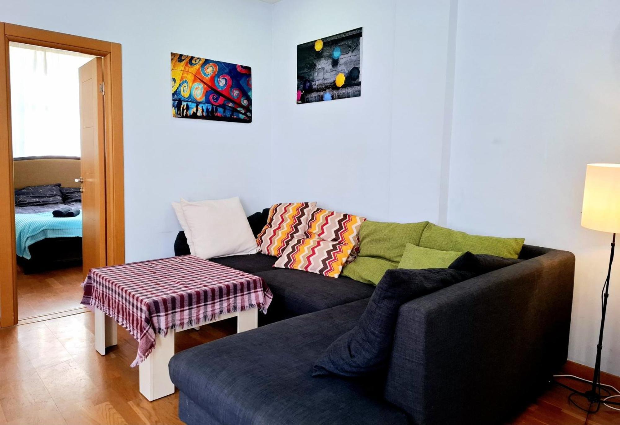 City Center 2Bdr Apartment Near Rustaveli Av. ティビリシ エクステリア 写真
